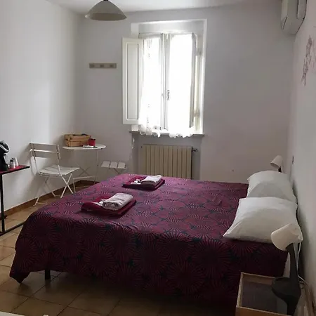 A Casa Di Lucia Bed & Breakfast Pisa