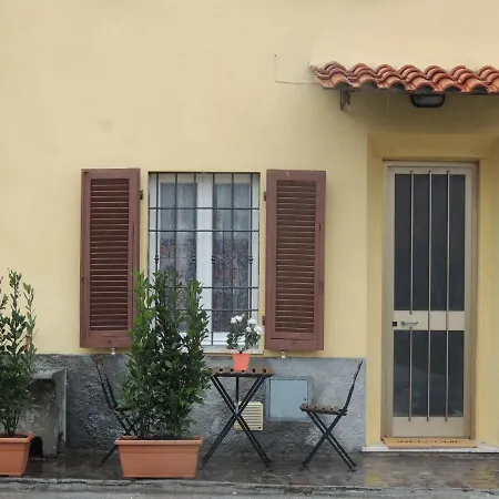 A Casa Di Lucia Bed & Breakfast Pisa
