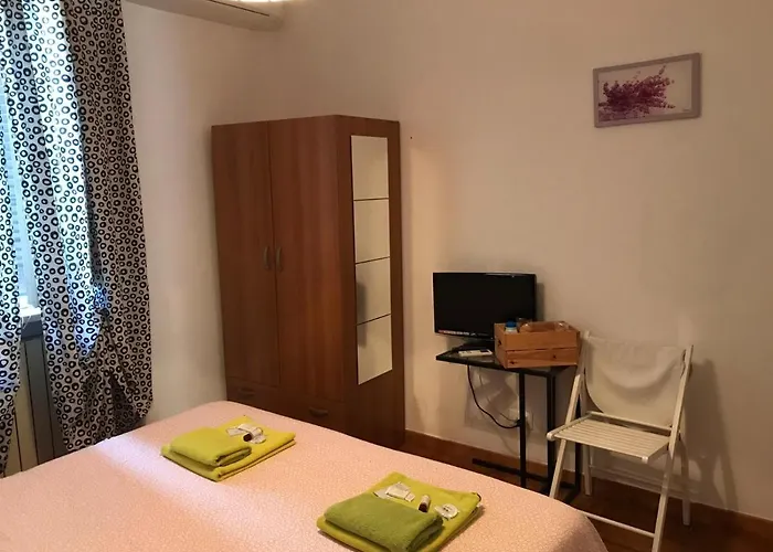 A Casa Di Lucia Bed and Breakfast 3*