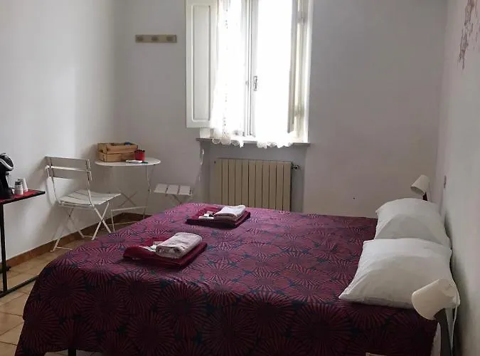 A Casa Di Lucia Bed and Breakfast Πίζα