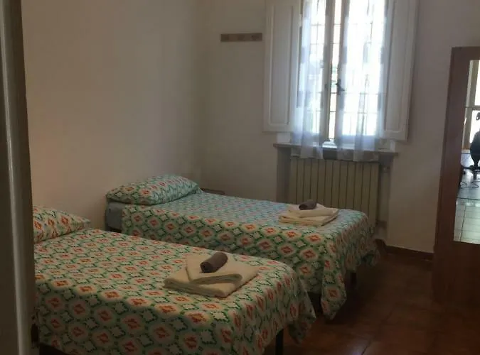 A Casa Di Lucia Bed and Breakfast Πίζα